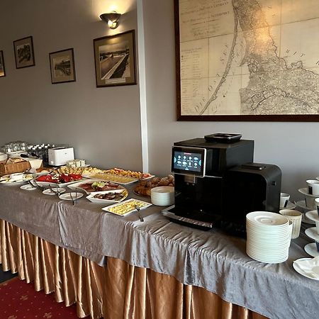 Hotel Viesbutis Banga Tauragė Esterno foto