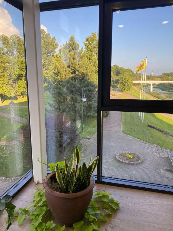 Hotel Viesbutis Banga Tauragė Esterno foto