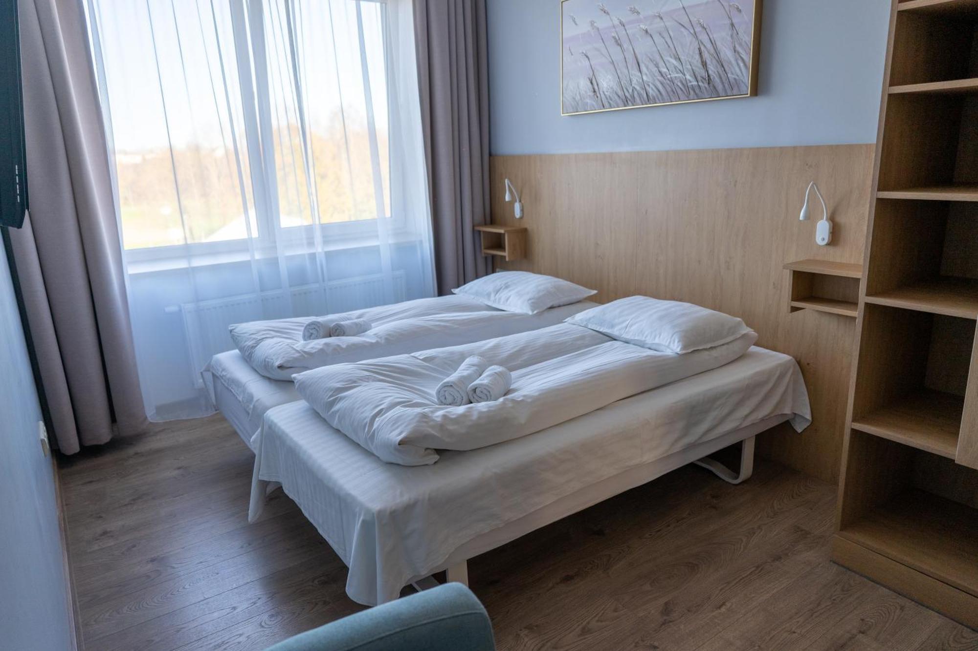Hotel Viesbutis Banga Tauragė Esterno foto