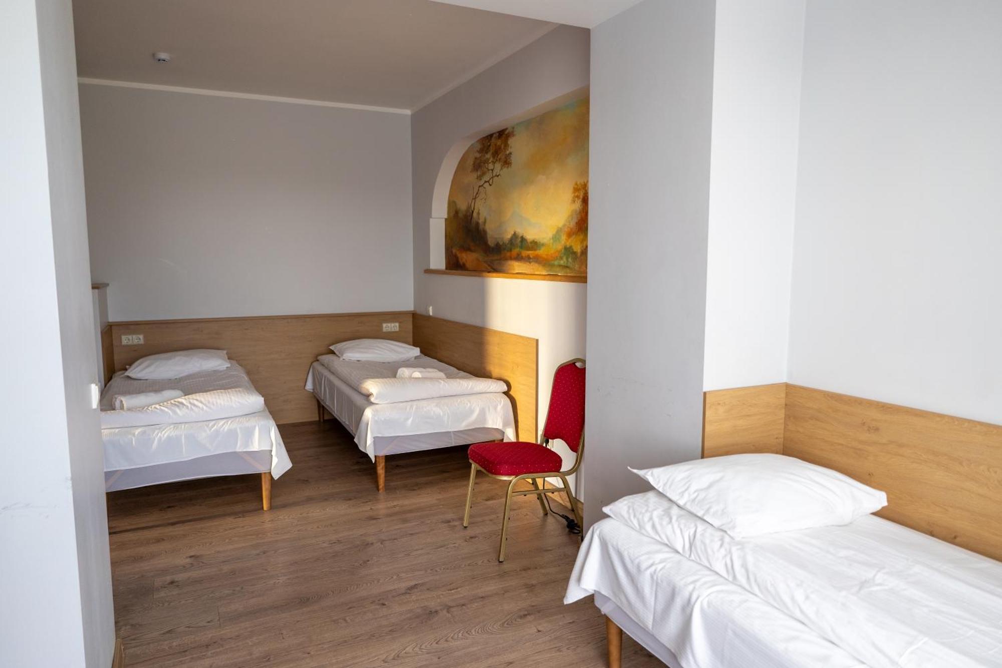 Hotel Viesbutis Banga Tauragė Esterno foto