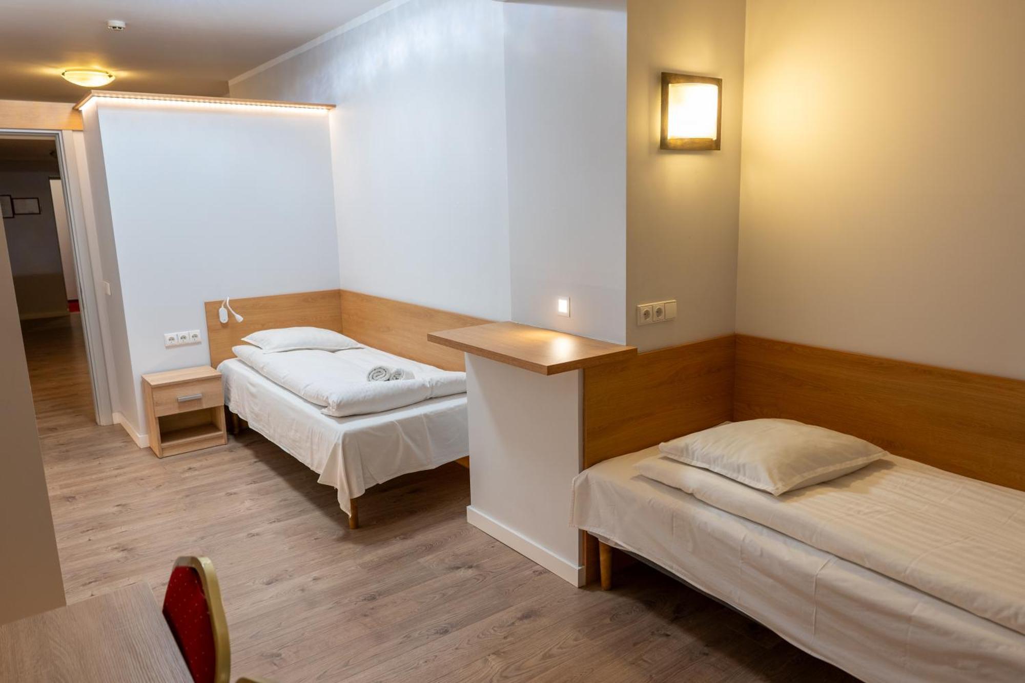 Hotel Viesbutis Banga Tauragė Esterno foto